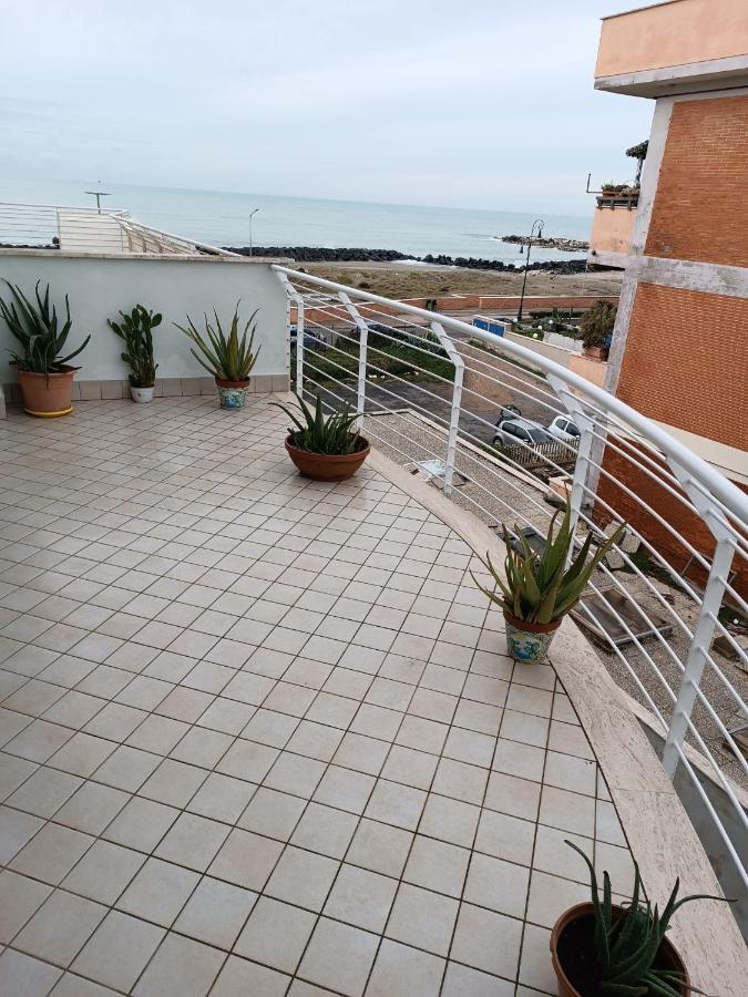 Armareaoverseassuites Φιουμιτσίνο Εξωτερικό φωτογραφία