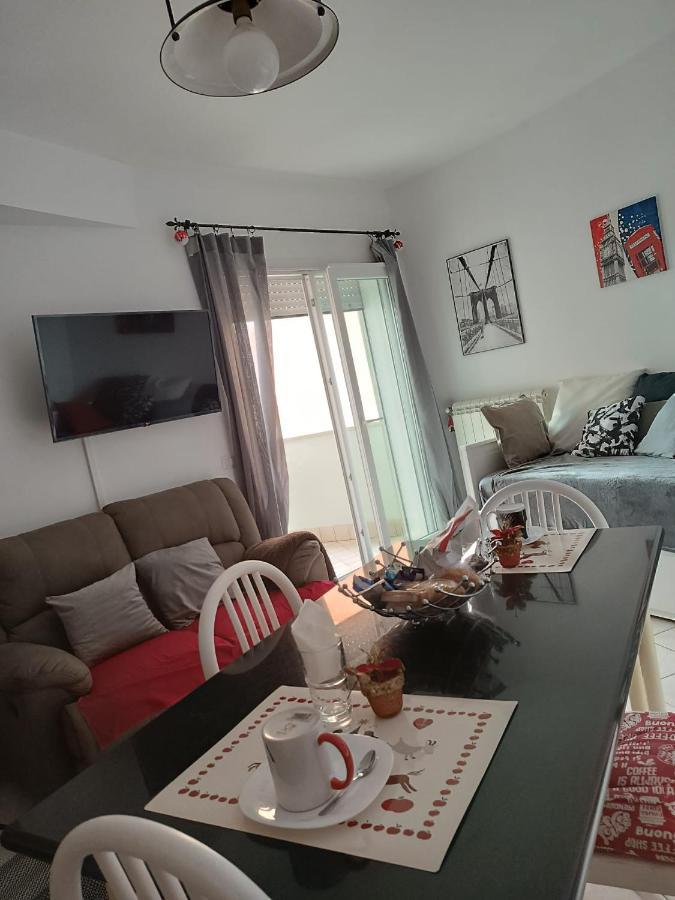 Armareaoverseassuites Φιουμιτσίνο Εξωτερικό φωτογραφία
